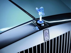 Rolls-Royce koketuje s elektřinou